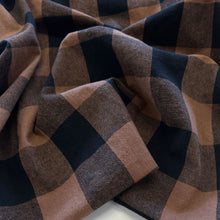 Load image into Gallery viewer, Big Scale Yarn Dyed Gingham Cotton - Nutmeg