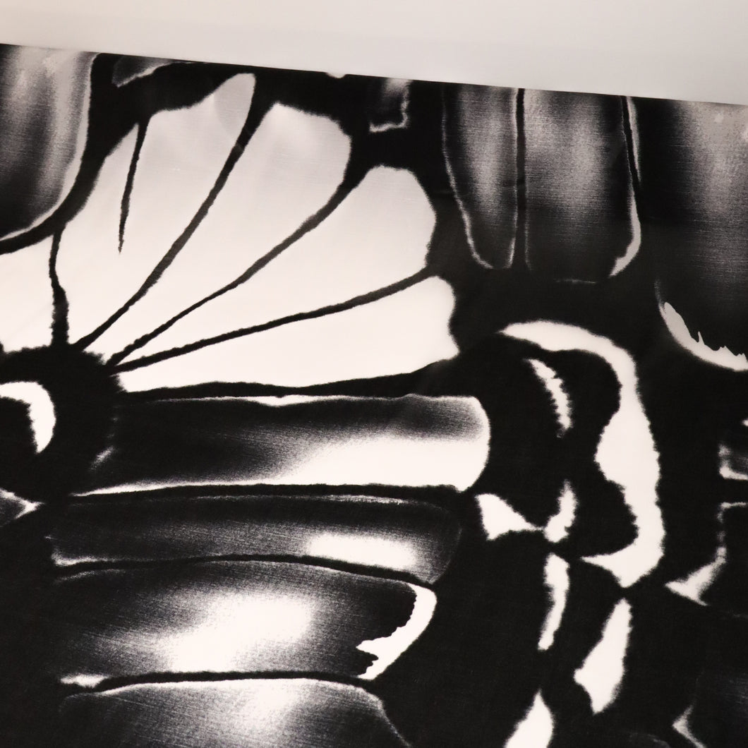 Printed Mesh Deadstock - Black & White Abstract