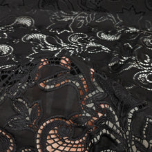 Load image into Gallery viewer, Medina Embroidered Cotton Designer End – Black
